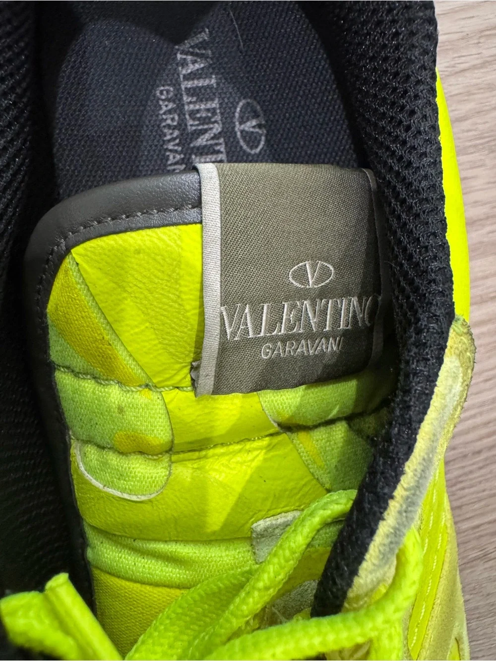Valentino Garavani Rockrunner Neon Yellow Camo Sneakers Men EU 44 Neon Italy